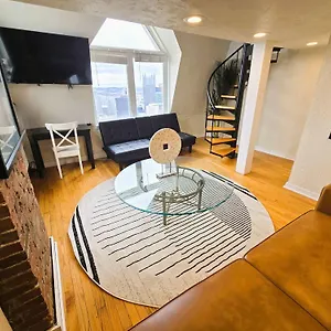  Apartment Skyline At Your Door - With A View United States